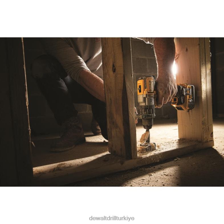 20v max xr lityum iyon fırçasız 3 vitesli darbeli matkap seti DEWALT R206823 aletler