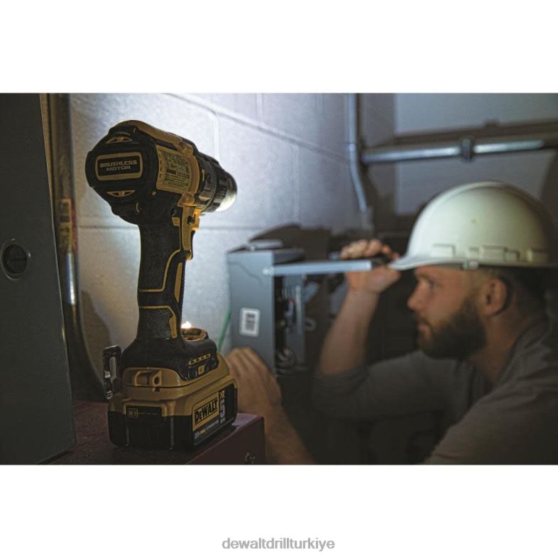 20v max xr lityum iyon fırçasız 3 vitesli darbeli matkap seti DEWALT R206823 aletler