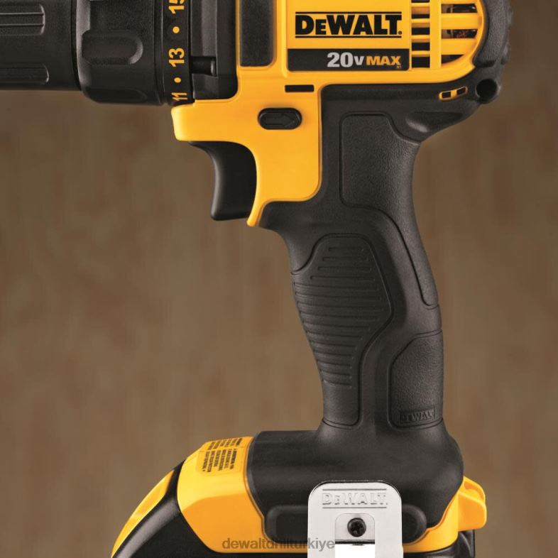 dcd780c2 20v max kompakt matkap sürücü seti DEWALT R2068181 aletler